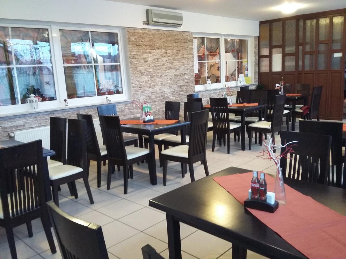 Gostilna Marta Ξενοδοχείο Oslusevci Εξωτερικό φωτογραφία